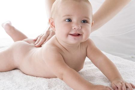 Meet the conditions of baby diapers use at night